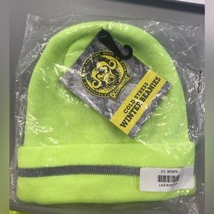 Cold stress winter Beanie / hat neon yellow